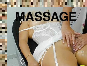 LATINA attends massage parlor and gets fucked