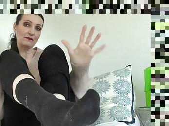 Show Your Owner - the Black Socks Your Love and Affection Lady Victoria Valente