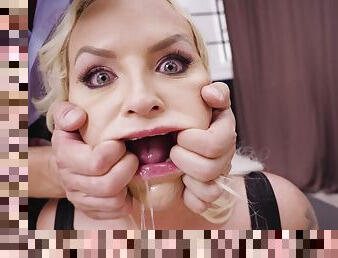 My Friend's Mom's Pussy: Vince Karter gives Rough Sex to Blonde MILF Louise Lee