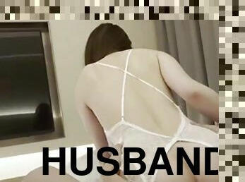 My husband is on a business trip, and the young woman who is the top sex anchor wants to have an affair with me. I have to creampie her.