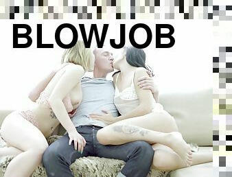 Teen sluts swap a dick in nude threesome