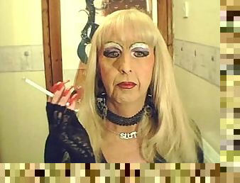 Transeksuell, Ludder, Blond, Alene