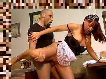 Stuepike, Eldre, Sjef