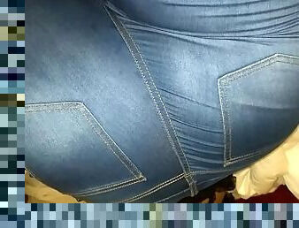 Ebony Wet Watery Farts In Jeans
