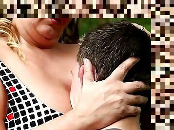 Eje (Mother)