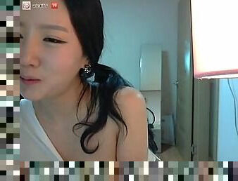 Korean Webcam Girl in White