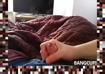Guy gets nice wakeup handjob