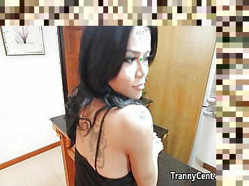 Tranny enjoyed fucking her horny ass