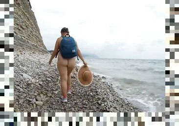 Flashing at the seaside - teaser