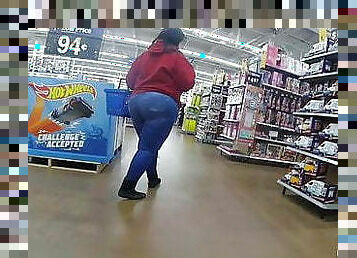BIG Plump Booty Latina BBW in Super Tight Jeans (NUTBUSTER)