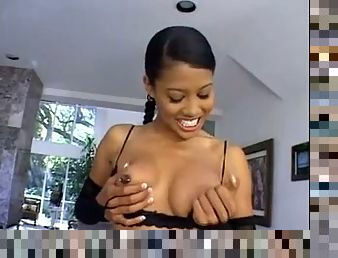 Lily Thai SUIRTS from getting her pussy eaten