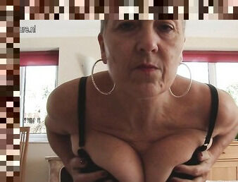 Naughty Big Breasted British Housewife Playing With Herself - MatureNL