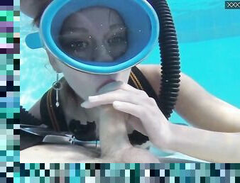 Swimming pool fucking with Manga