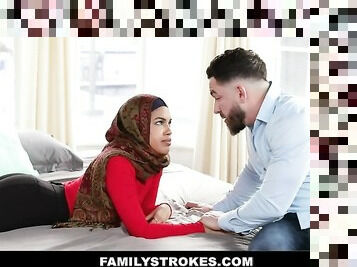 Stepsister Learns To Suck My Big Cock In Her Hijab
