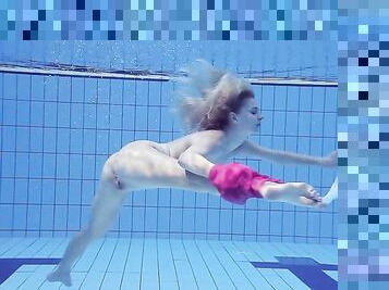 Hot Russian swimming babe Elena Proklova