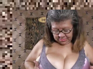 OmaGeiL Collection of Hot Mature Films and Pics