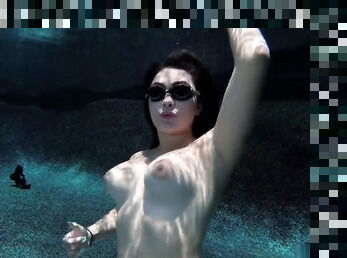 Serena Underwater