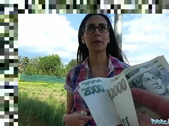 Public, Pov, Cash, Realitate, Tate mici