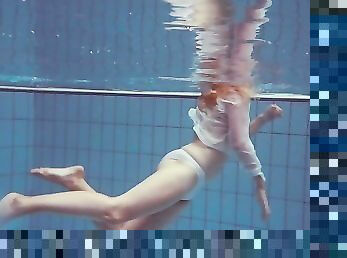 Melisa Darkowa hot young swimmer