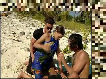 Summer Beach Double Penetration Fun! Remember the Sunscreen! Watch Read Rate Comment!