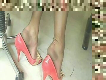 Fantasti Legs Feet and Shoes!!!