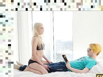 SIS.PORN. Teen revenges on sleeping boyfriend by seducing stepbrother