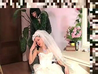 Old young lesbian mother bride