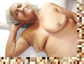 HelloGrannY Amateur Content Showoff Footage