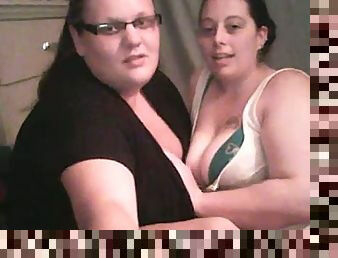 Fat lesbo show