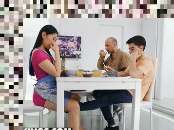 Reality Kings - Big dick Jordi El Nino Polla fucks his Asian maid Katana