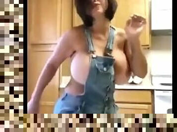 Busty girl dancing in denim, who is this!?