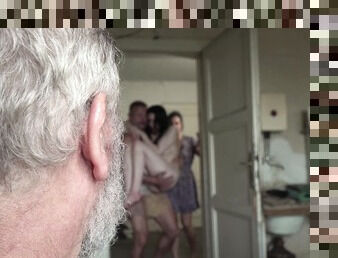 Perverse Family Angry Mom Scrubbed Her Daughter's Pussy