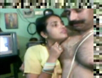 My Indian wife's snatch feels best when it's being used in missionary position