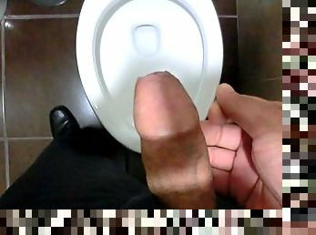 Cumming at office bath