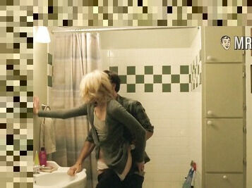 Turn Happytime to Fappytime with Elizabeth Banks Nude - Mr.Skin